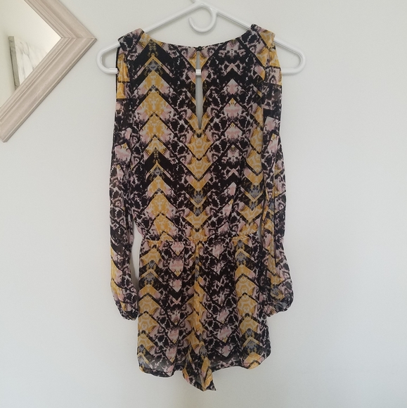 Material Girl long-sleeve romper - Picture 3 of 8